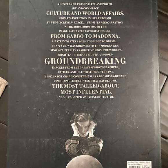 Vanity Fair Book - Picture 2 of 2